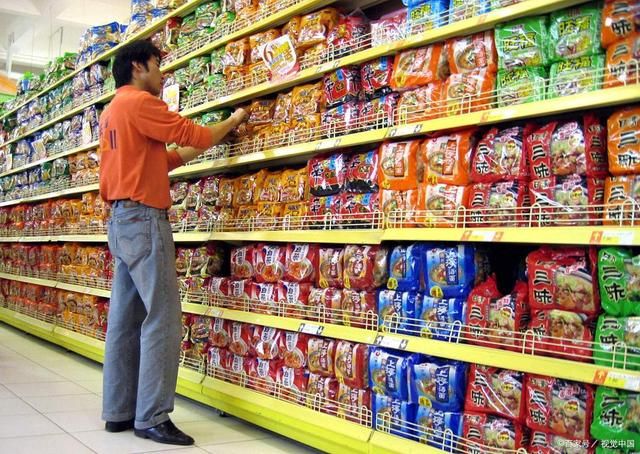 方便食品進(jìn)入熱銷(xiāo)時(shí)期，供不應(yīng)求狀況持續(xù)